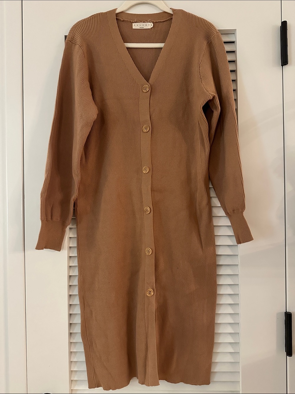 Exlura V-Neck Ribbed Button-Front Long Sleeve Midi Dress in Camel